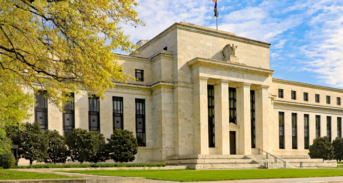 Interest Rate Outlook: Fed Evaluating Risks to U.S. Economy